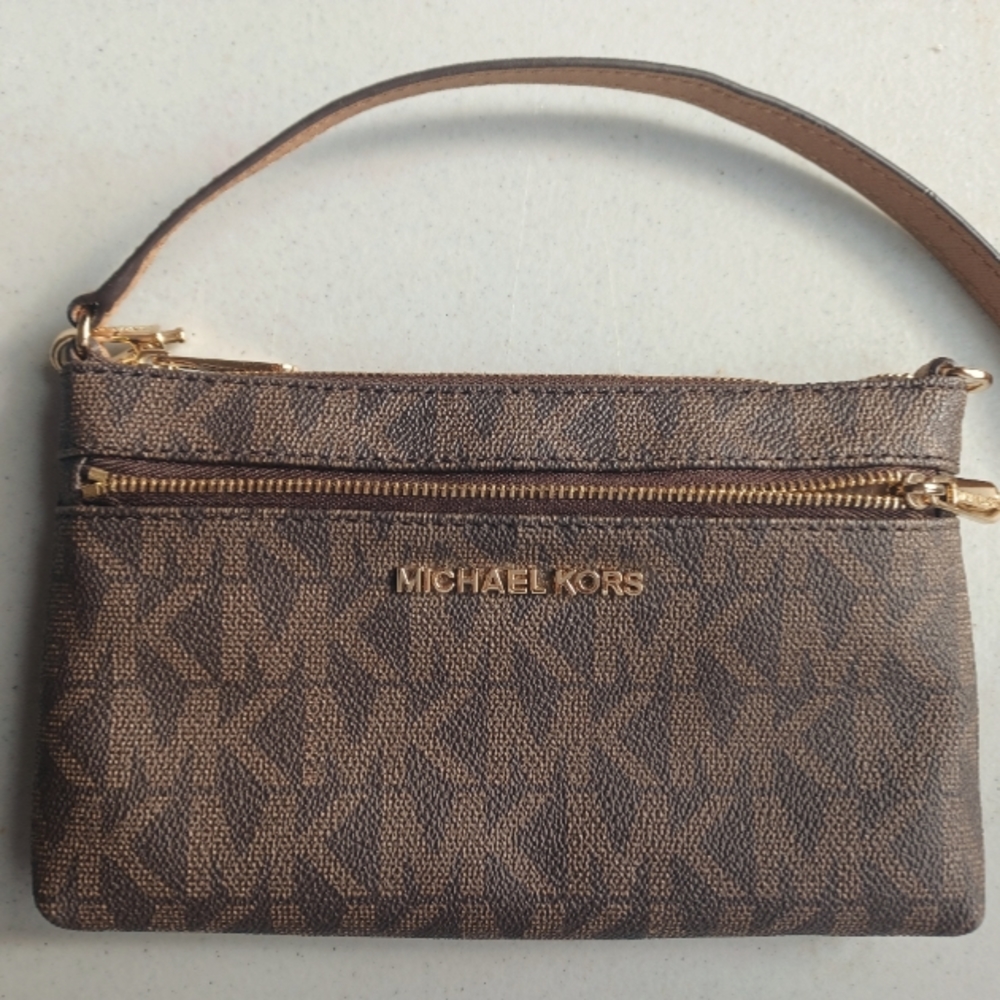 MK large wristlet